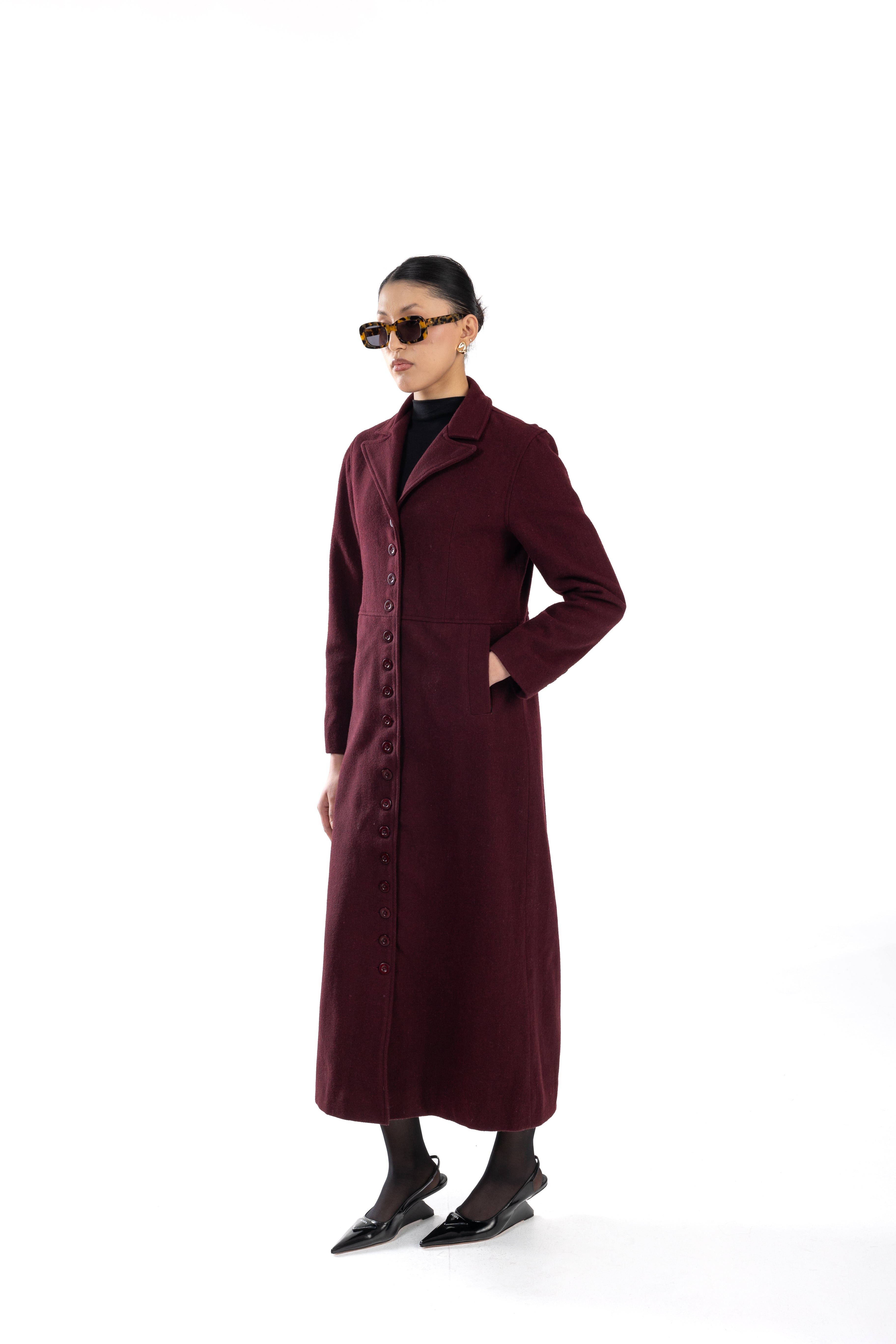 Long Buttoned Coat With Short Collar